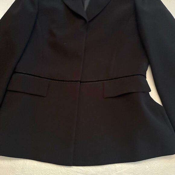 Tahari Wms Black fully lined 2 piece Pants Suit size 8 - Picture 6 of 14